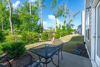 212 Brook Farm Ln, Fuquay Varina, NC 27526