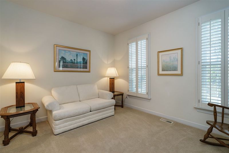212 Caniff Ln, Cary, NC 27519