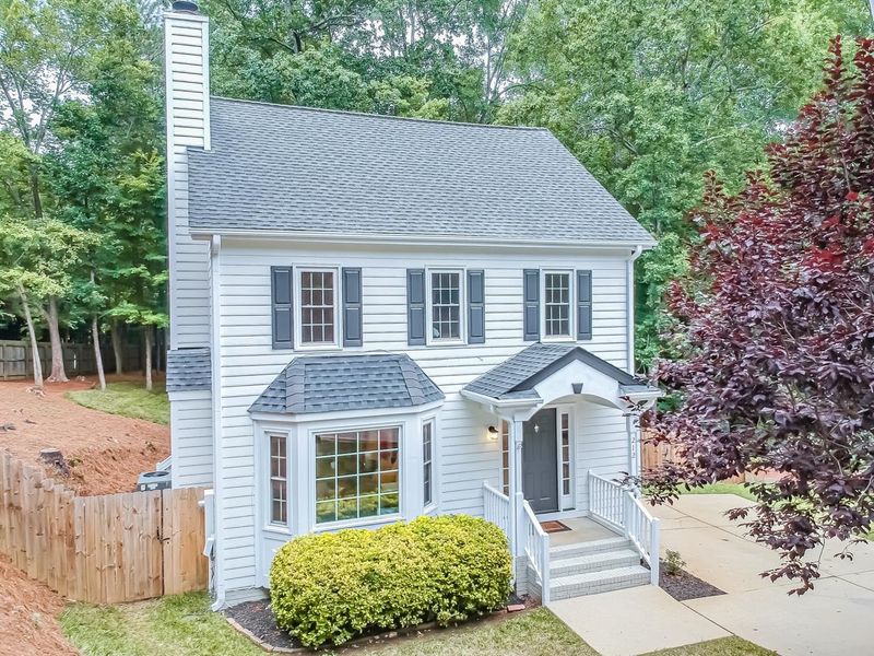 212 Cape Cod Dr, Cary, NC 27511