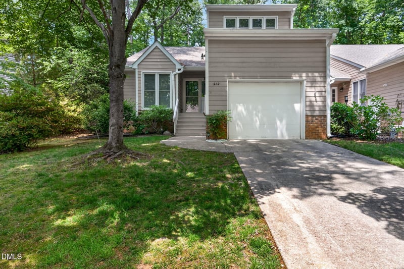 212 Chimney Rise Dr, Cary, NC 27511