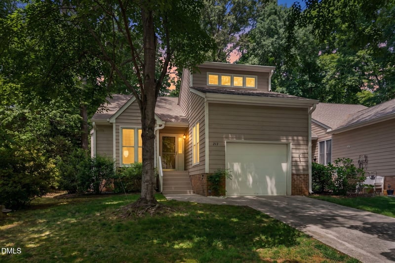 212 Chimney Rise Dr, Cary, NC 27511