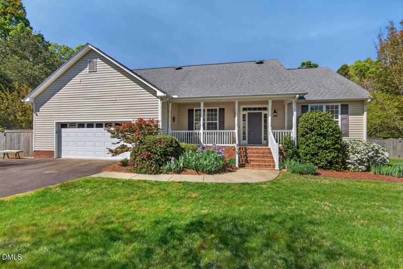 212 Climbing Aster Ct, Mebane, NC 27302