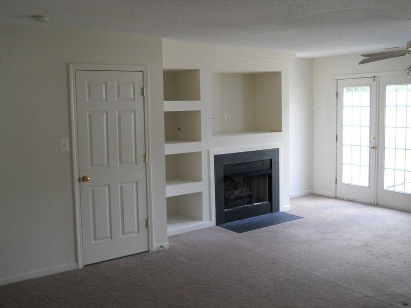212 Climbing Ivy Ct, Cary, NC 27511