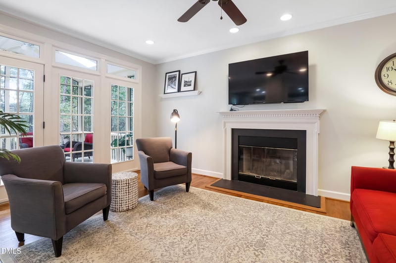 212 Cobble Ridge Dr, Chapel Hill, NC 27516