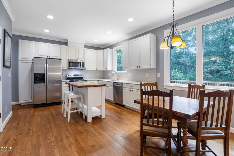 212 Cobble Ridge Dr, Chapel Hill, NC 27516