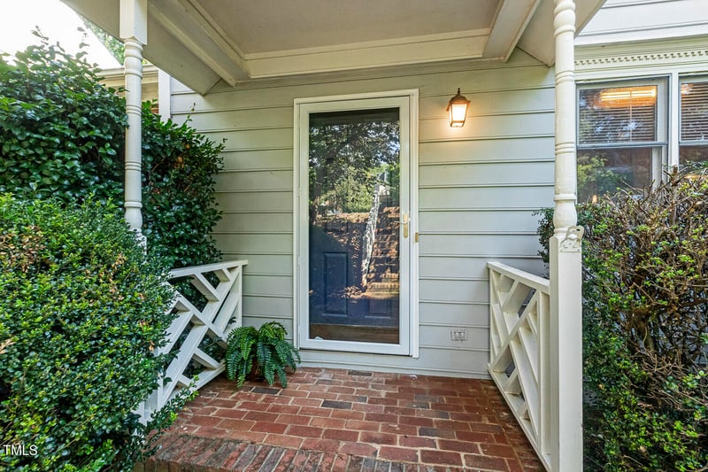 212 Cross Keys Ct, Cary, NC 27511