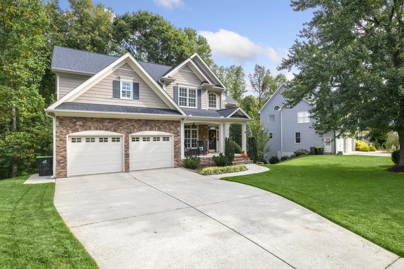 212 Danagher Ct, Holly Springs, NC 27540
