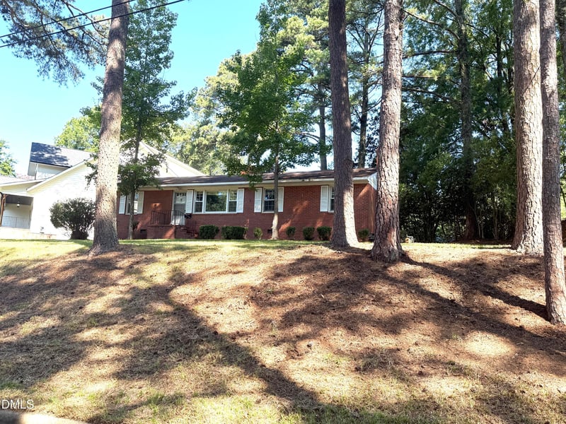 212 Dixon Ave, Cary, NC 27511