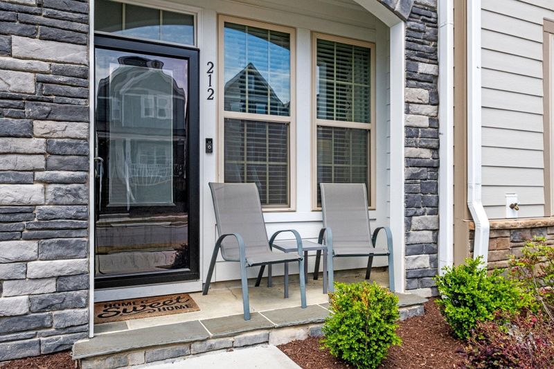 212 Douglas Falls Dr, Wendell, NC 27591
