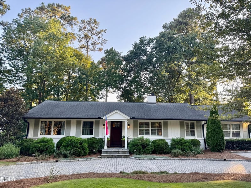 212 Drewry Ln, Raleigh, NC 27609