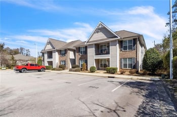 212 Fountainhead Ln #204, Fayetteville, NC 28301