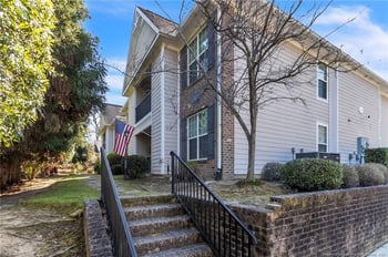 212 Fountainhead Ln #204, Fayetteville, NC 28301