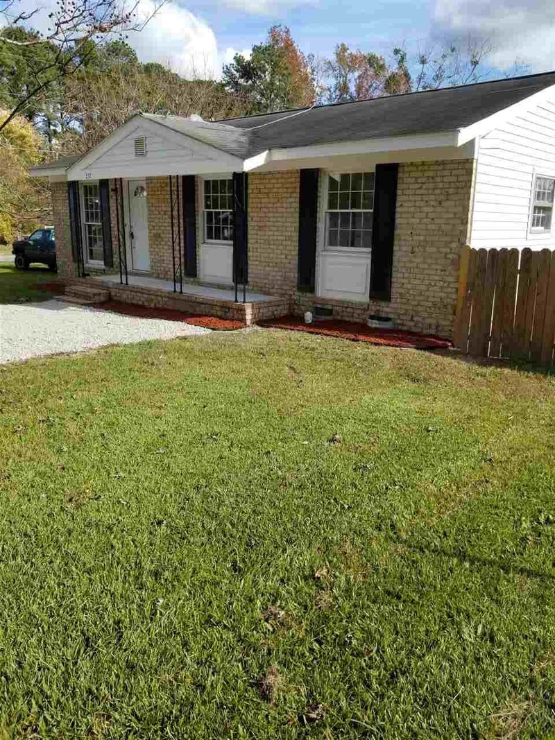 212 Gatewood Dr, Garner, NC 27529