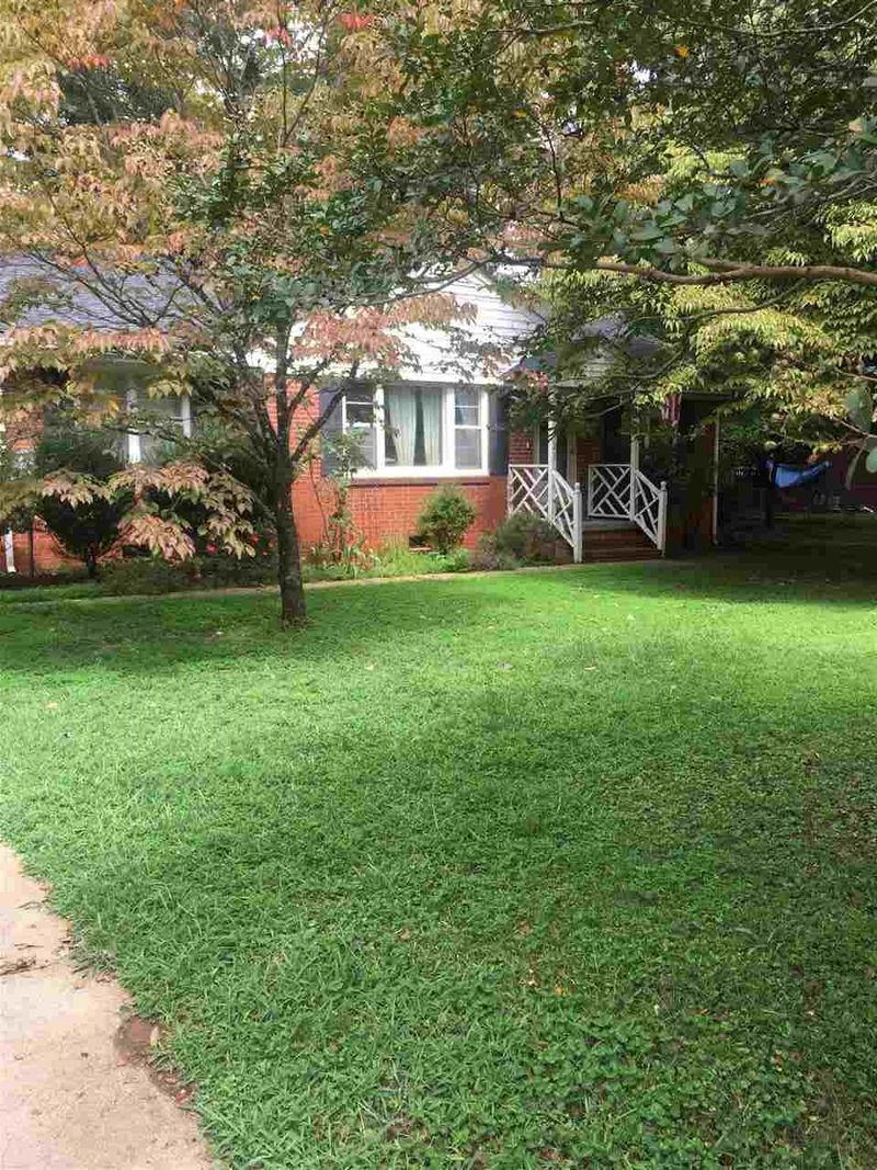 212 Gray St, Cary, NC 27513