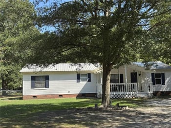 212 Grummen Rd, Hope Mills, NC 28348