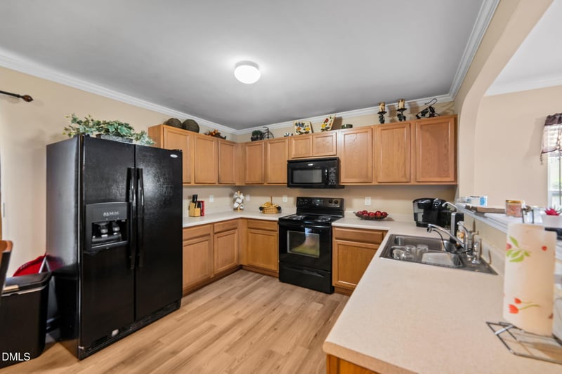 212 Haywards Ln, Mebane, NC 27302