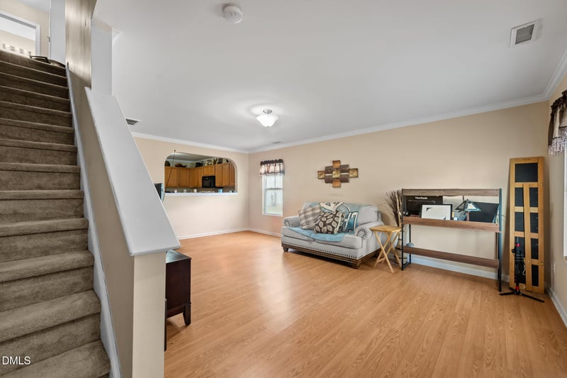 212 Haywards Ln, Mebane, NC 27302