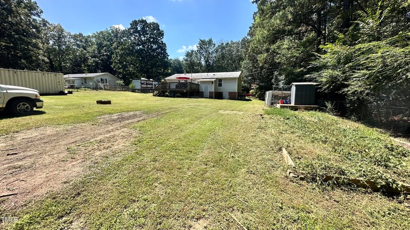 212 Hemlock Dr, Durham, NC 27705