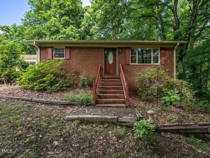 212 Hocutt Rd, Durham, NC 27703