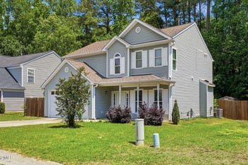 212 Honey Springs Ave, Fuquay Varina, NC 27526
