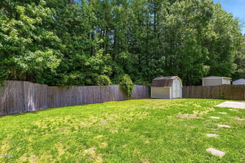 212 Honey Springs Ave, Fuquay Varina, NC 27526