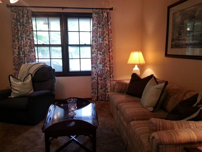 212 W Langdon Ave, Smithfield, NC 27577