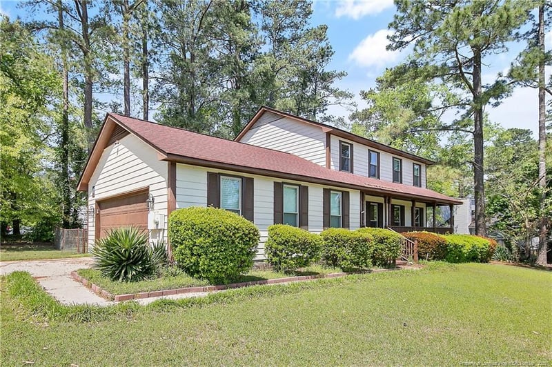 212 E Lochhaven Dr, Fayetteville, NC 28314
