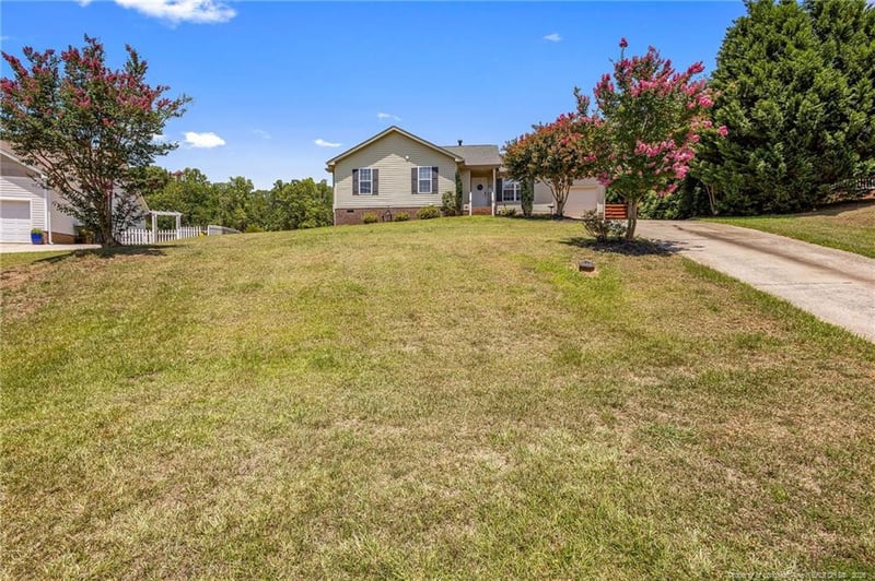 212 Loxley Ln, Sanford, NC 27330