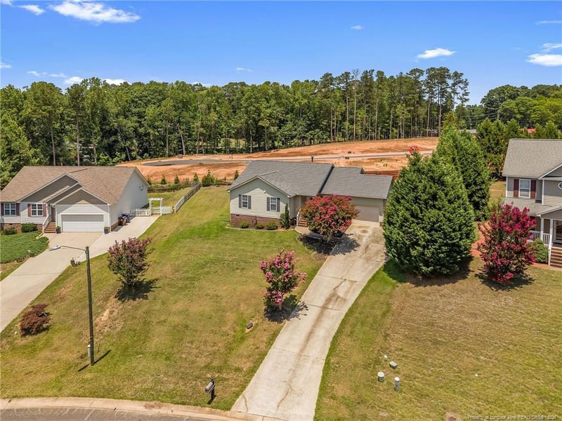 212 Loxley Ln, Sanford, NC 27330