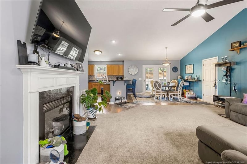 212 Loxley Ln, Sanford, NC 27330
