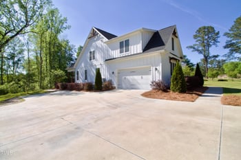 212 Lynch Ave, Lillington, NC 27546