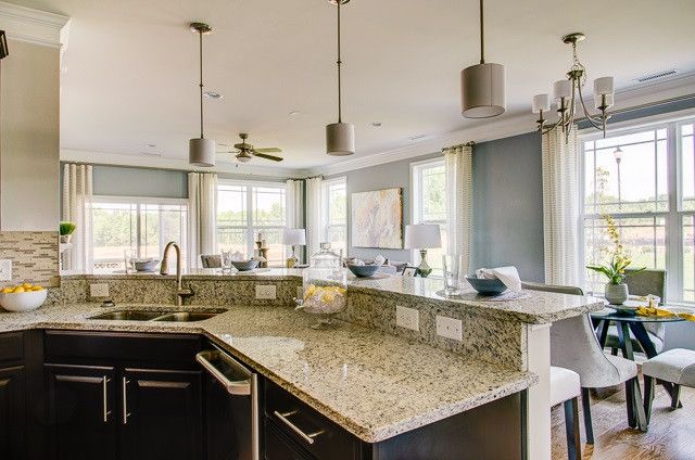 212 Mayfield Dr #438 C, Holly Springs, NC 27539