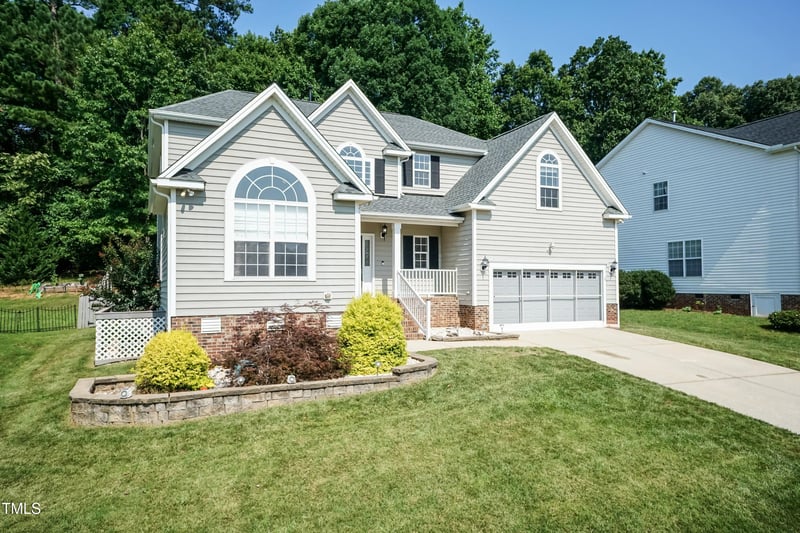 212 Mickleson Ridge Dr, Raleigh, NC 27603