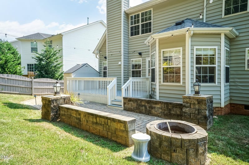 212 Mickleson Ridge Dr, Raleigh, NC 27603