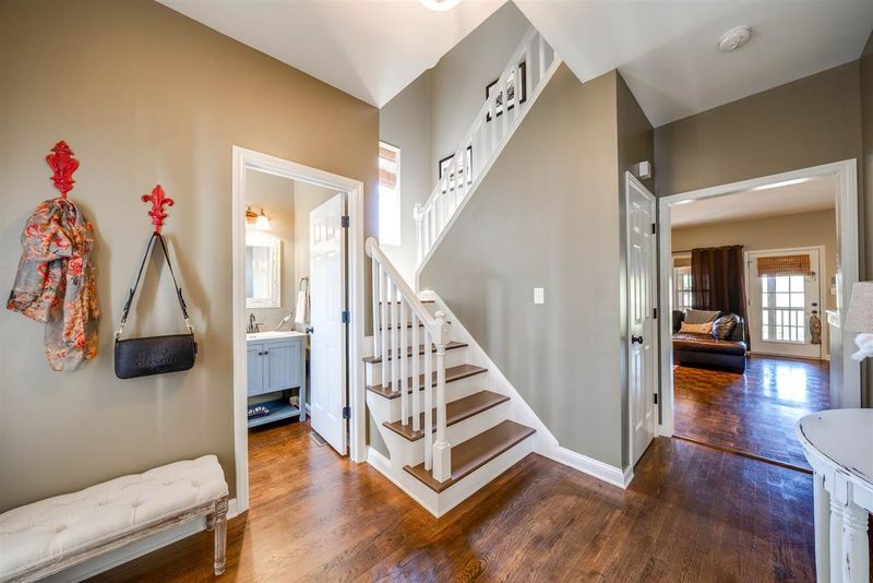 212 Norwood Dr, Clayton, NC 27527
