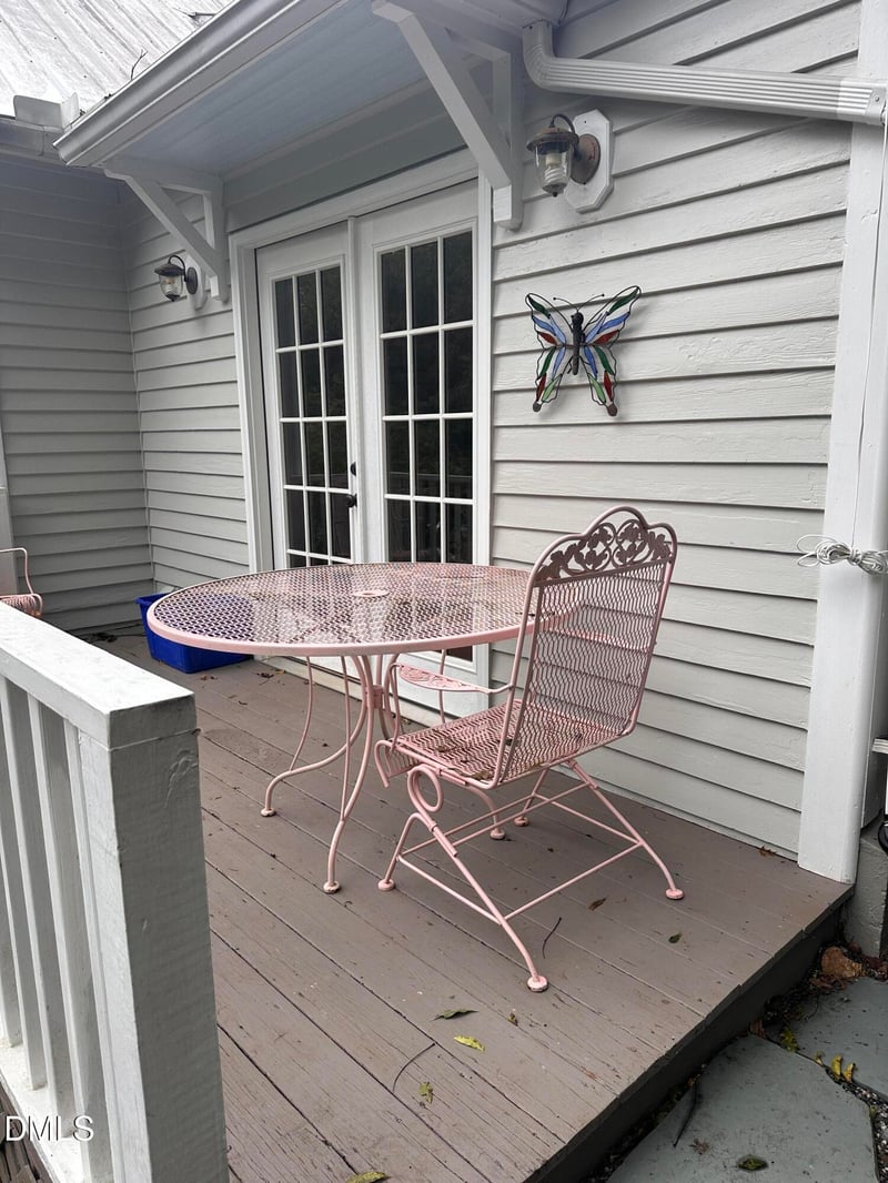 212 Occoneechee St, Hillsborough, NC 27278