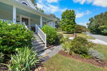 212 Occoneechee St, Hillsborough, NC 27278