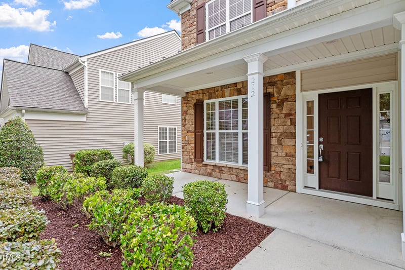 212 Oswego Ct, Morrisville, NC 27560