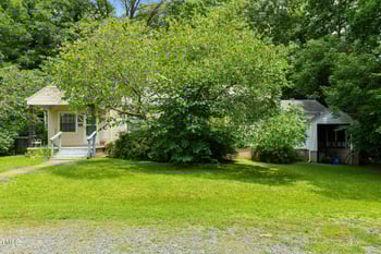 212 Plum St, Burlington, NC 27215