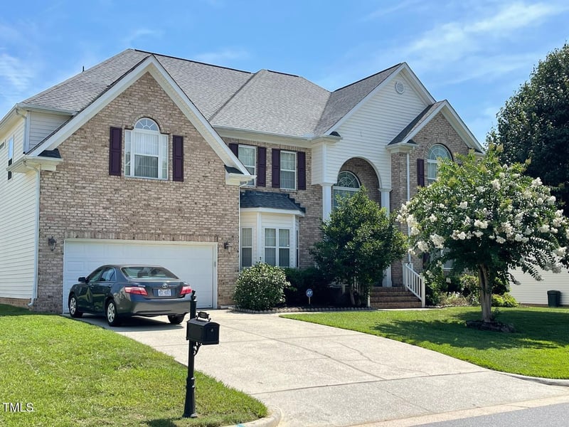 212 Plyersmill Rd, Cary, NC 27519