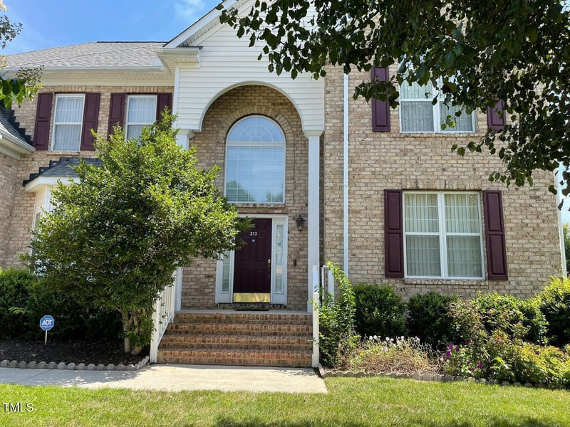 212 Plyersmill Rd, Cary, NC 27519