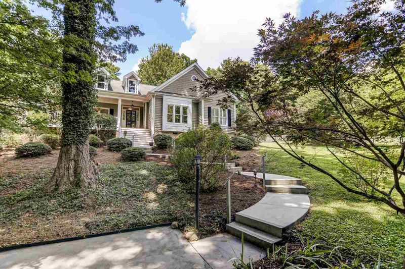212 W Queen St, Hillsborough, NC 27278
