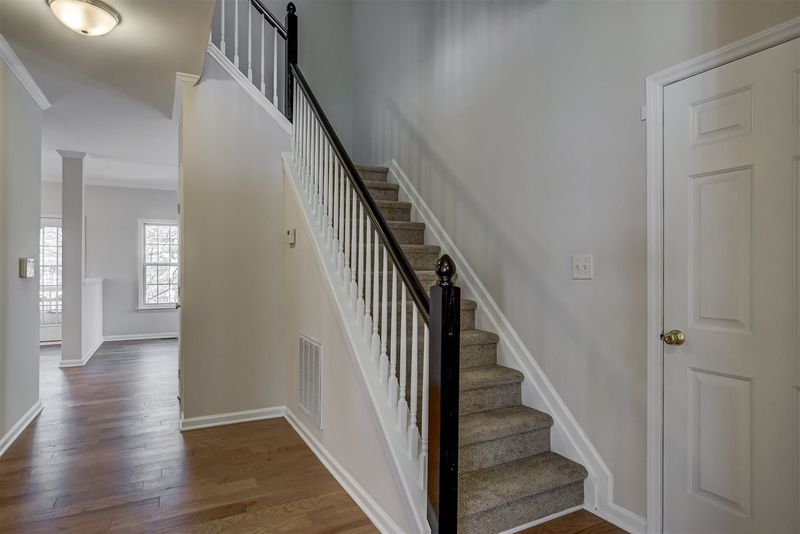212 Ramshorn Ct, Holly Springs, NC 27540