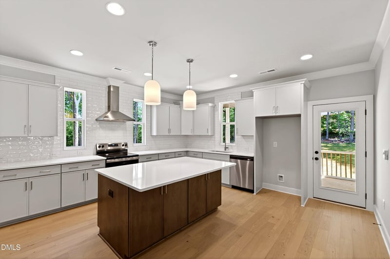 212 Rawhide Dr, Louisburg, NC 27549