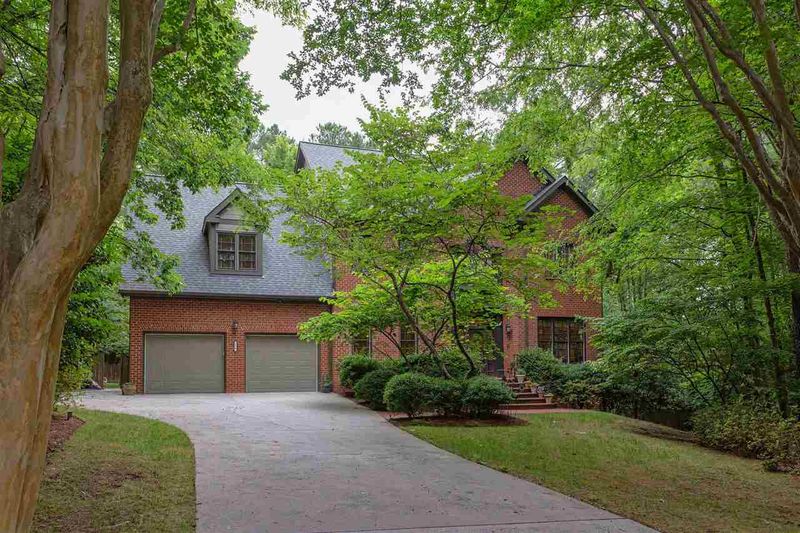 212 Sierra Dr, Chapel Hill, NC 27514