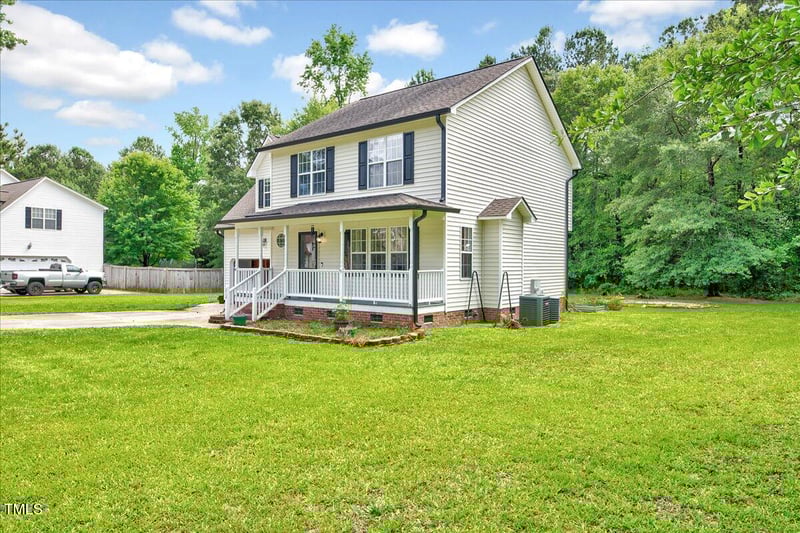 212 Spearhead Pl, Clayton, NC 27520