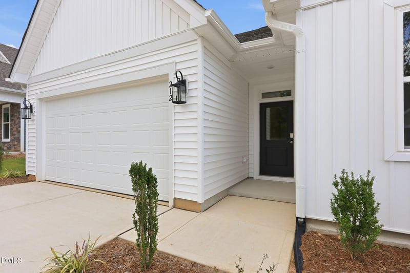 212 Speyburn St, Sanford, NC 27330