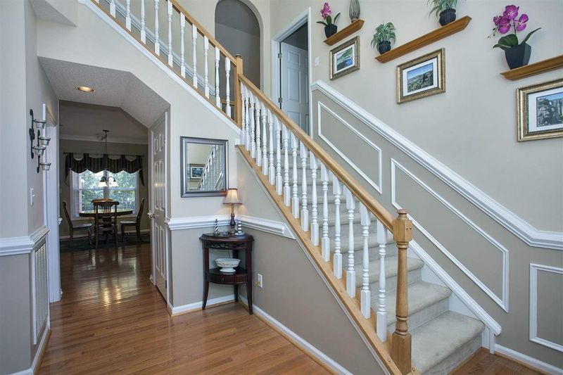 212 Stablegate Dr, Cary, NC 27513