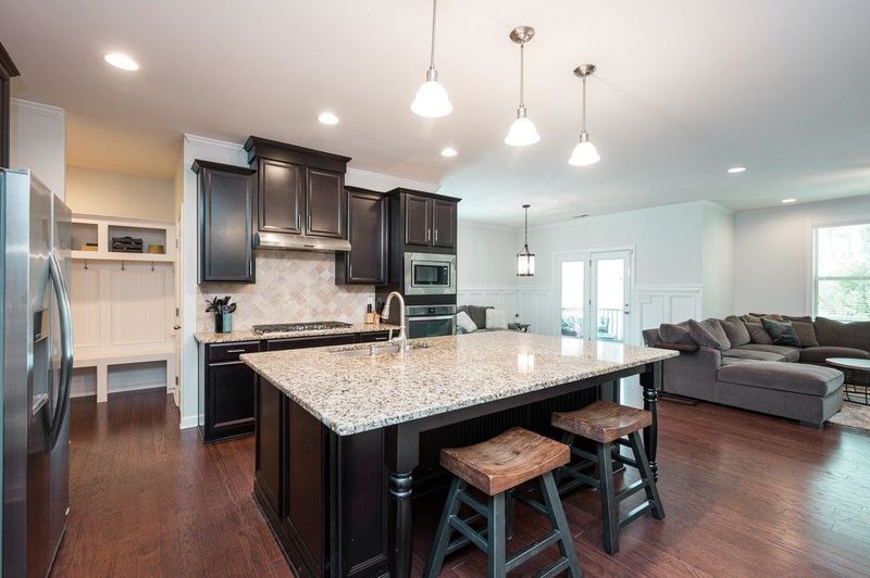 212 Sunset Pointe Dr, Apex, NC 27539