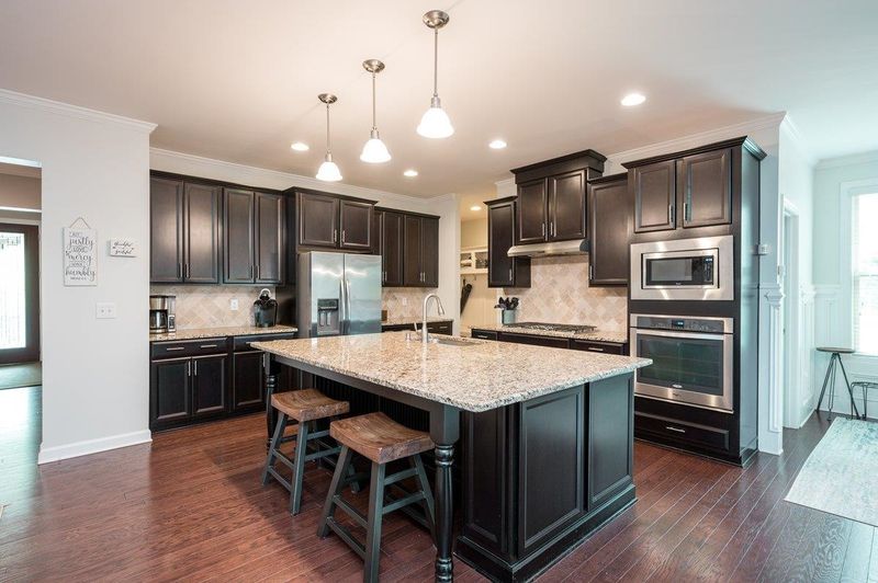 212 Sunset Pointe Dr, Apex, NC 27539